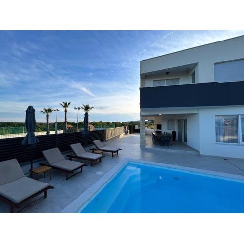 Villa Amfora with heated pool, wellness and tennis