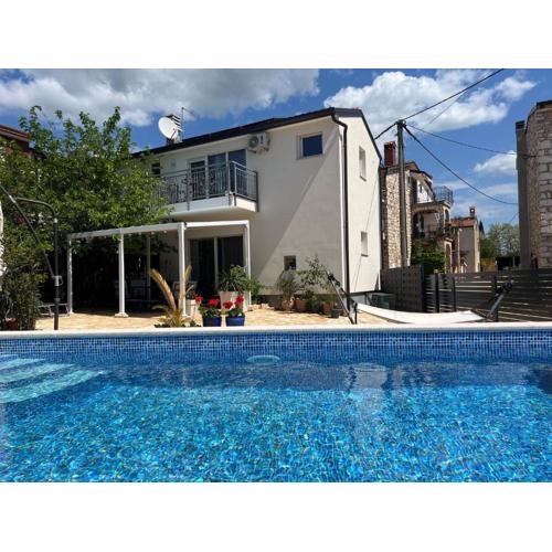 Villa AMore Radini with private pool and parking
