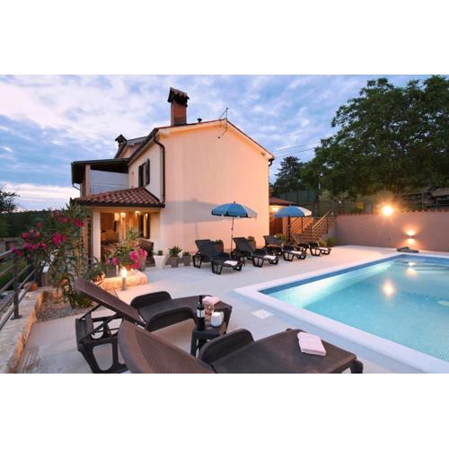 Villa Ana-Marija with pool & panoramic nature views