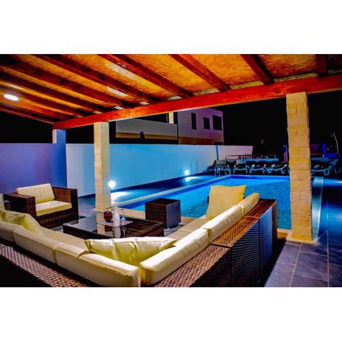 Villa Ana