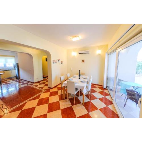 Villa Ana