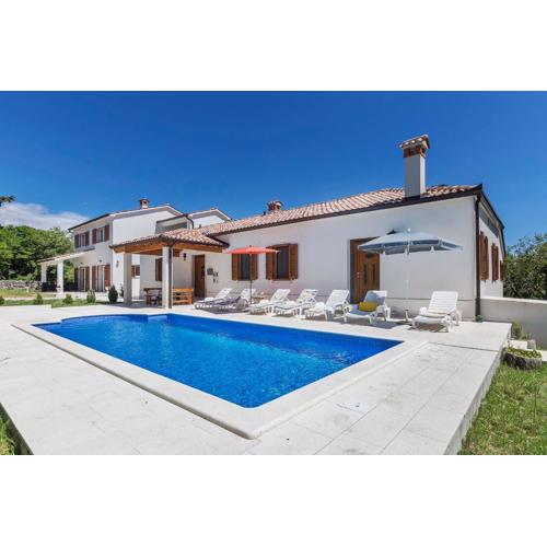 Villa Ana