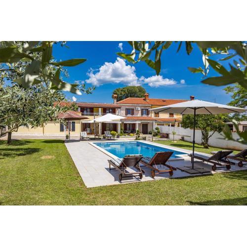 Villa Ancora With Private Pool - Happy Rentals