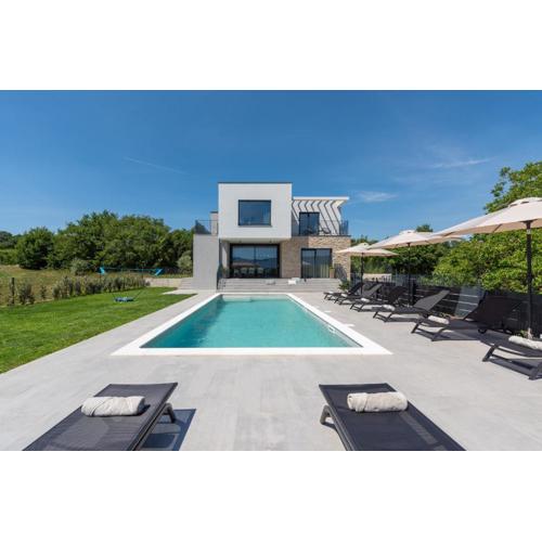 Villa Ani for 8 people near Labin Rabac with private pool and children playground