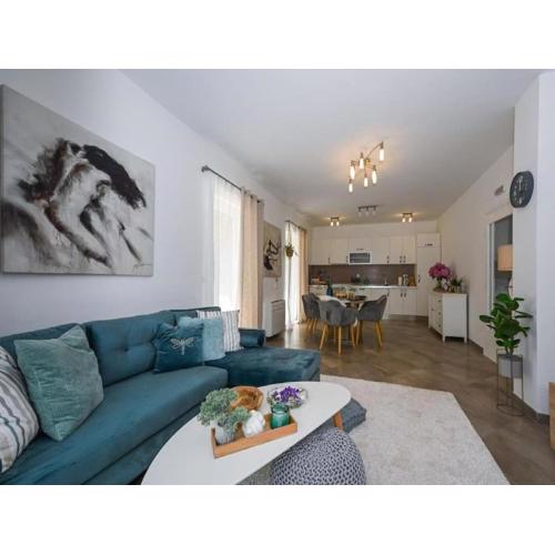 Villa Anita - Five Bedroom Villa with Swimming pool