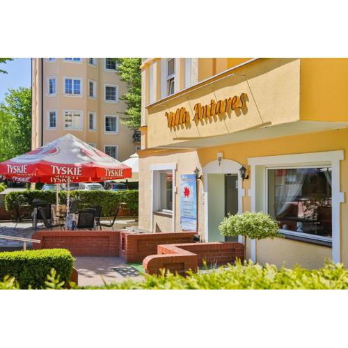 Villa Antares I & II