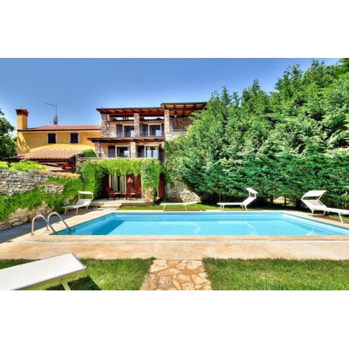 Villa Anthony with 3 br and private pool near Umag