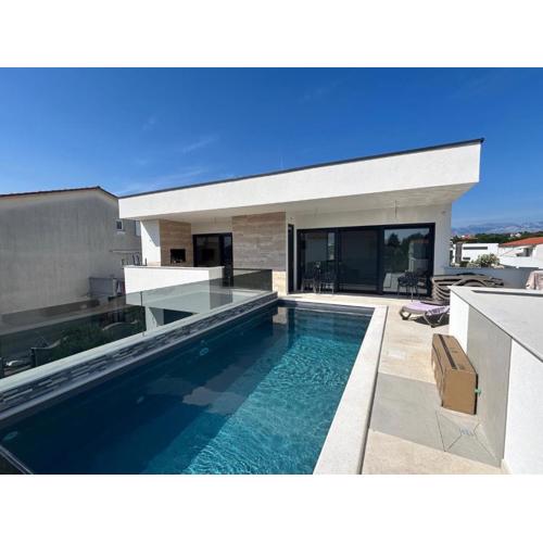 Villa AP with Pool Zadar Nin