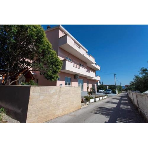 Villa Apartments Brečić 2