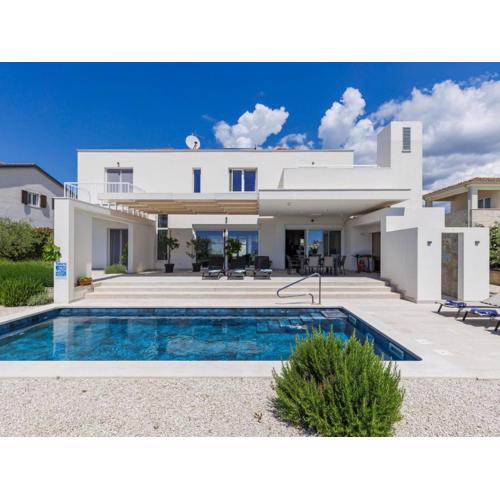 Villa Aponia by Interhome