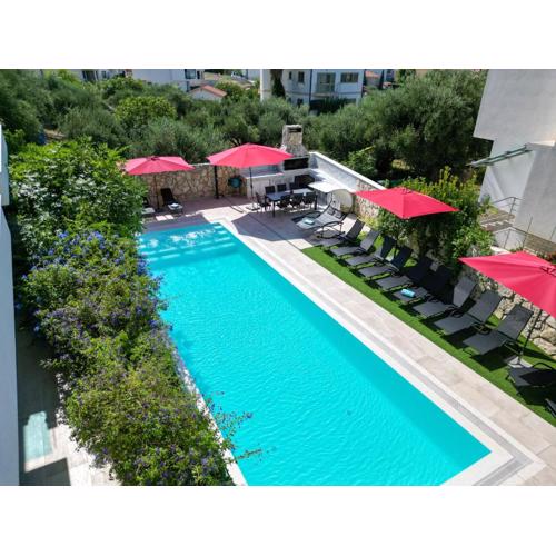 Villa Aqua Residence