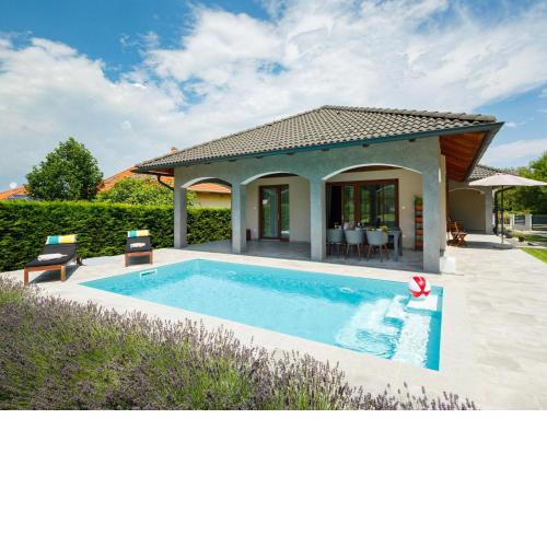 Villa Aschbacher by Interhome