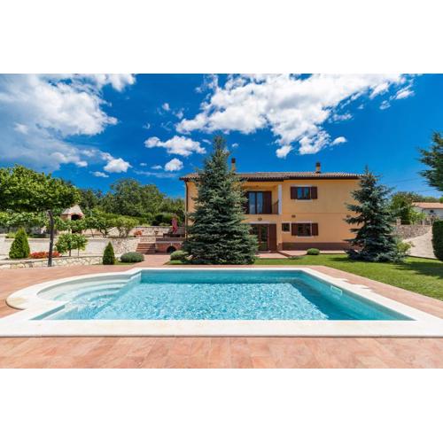 Villa Augustina, a beautiful villa with a wonderful garden