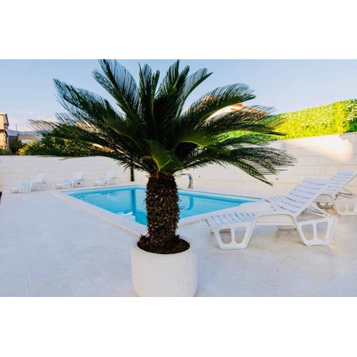Villa Aurora