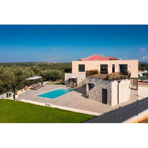 Villa Ava