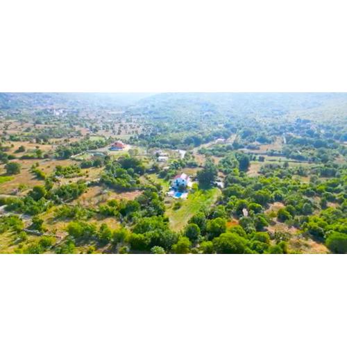Villa Bacio with new heated pool