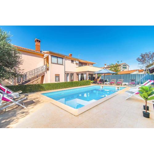 Villa Barbara by Villa Plus