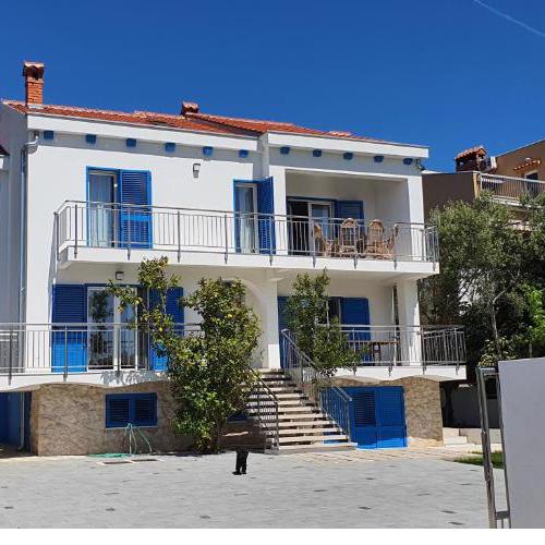 VIlla Blueberry