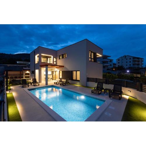 Villa Bright Bliss