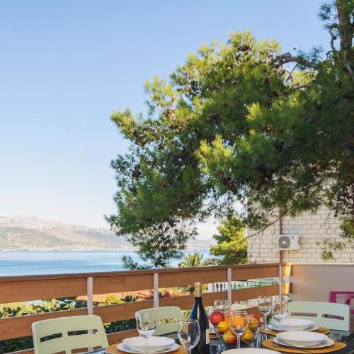 Villa Bua - Beautiful Seafront Apartments