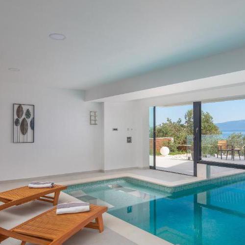 Villa Bue Moon