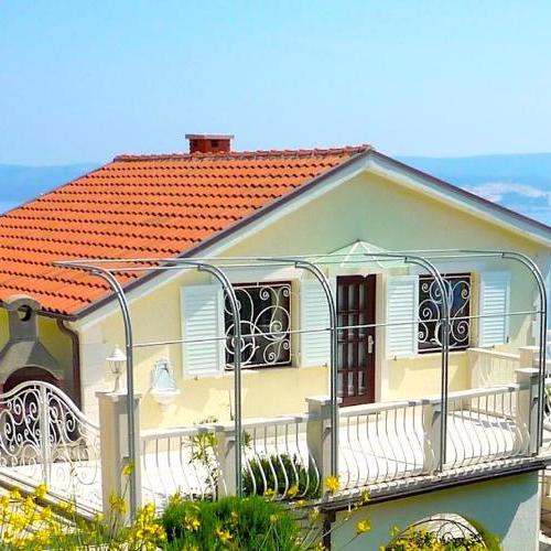 Villa Bugenvilla