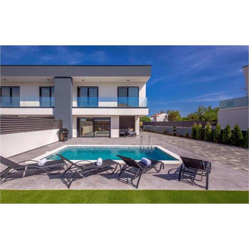Villa Bura