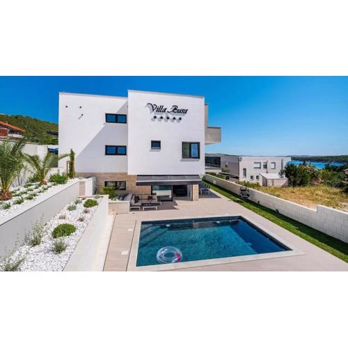 Villa Bura