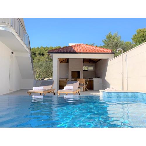 Villa Cabo Verde on island Korcula, heated pool