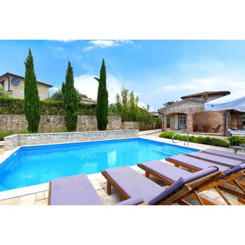 Villa Camelina
