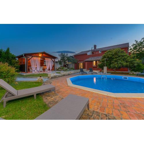 Villa Carla with private pool & kids playground - pet friendly