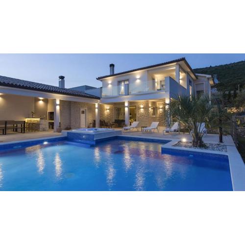 Villa Casta Diva with sea view and wellness
