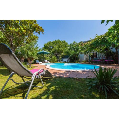 VILLA CECILIA