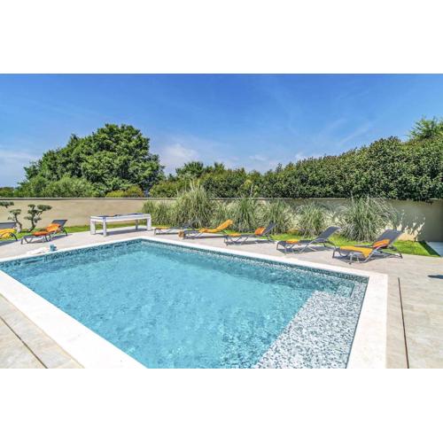 Villa Cesarica by Villa Plus