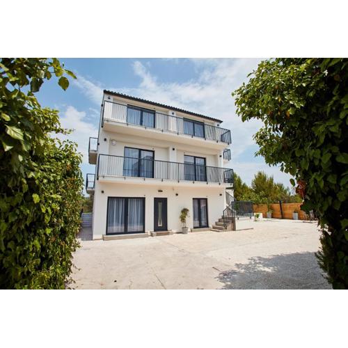 Villa Cherry