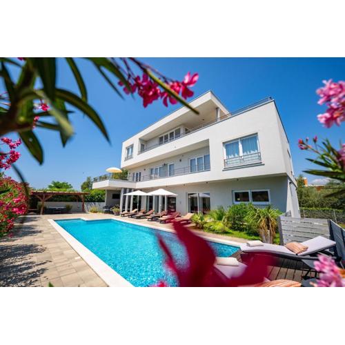 Villa Chillax Inn