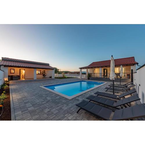 Villa Chivas ZadarVillas