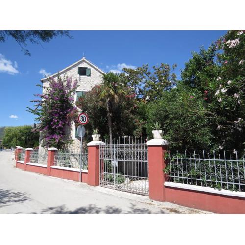 Villa Cindro Apartments