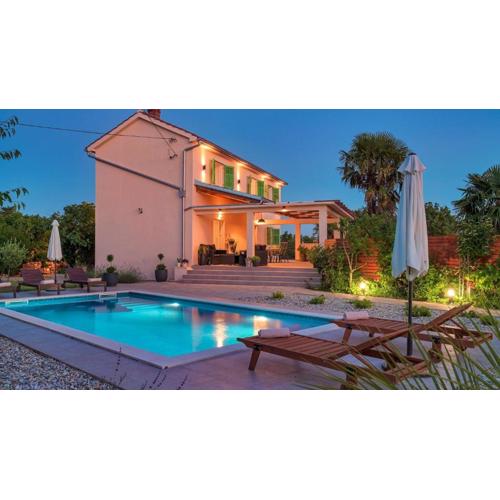 Villa Crassula with pool on island Krk