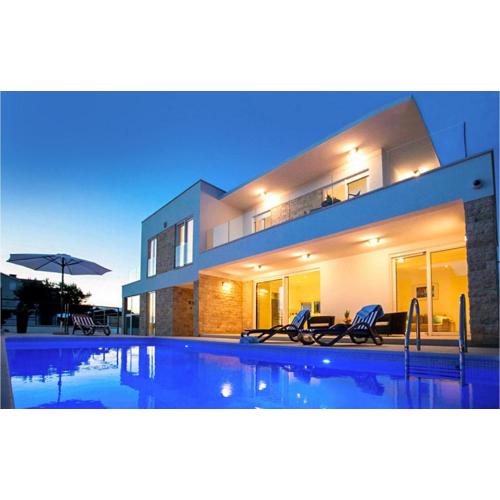 Villa Crystal Blue