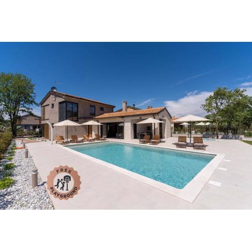 Villa Curitico
