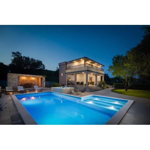 Villa Dali - luxury holiday house in relaxing area