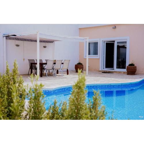 VILLA DALLA SPLIT With Swimming Pool