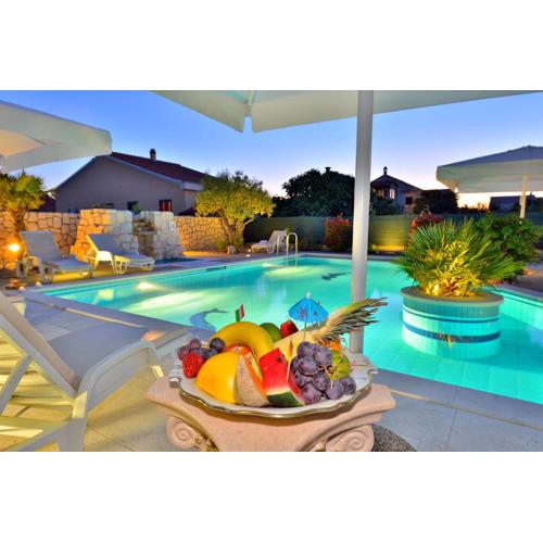 Villa Dalmatina Zadar mit Pool