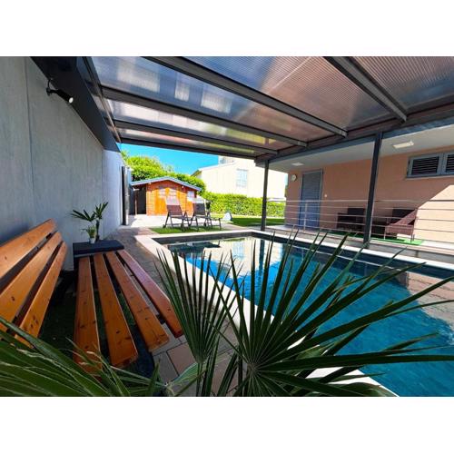 Villa Dambo mit Pool , 4 Sterne