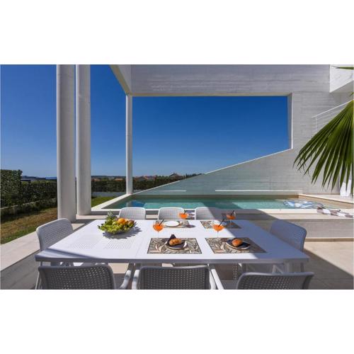 Villa Dante Debeljak