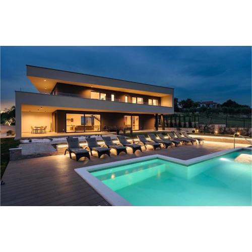 Villa De La Vie