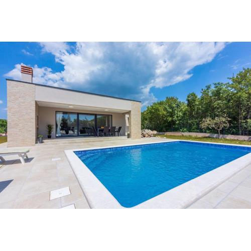 Villa Deluxe