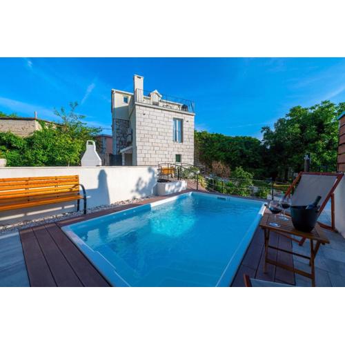 Villa Didovina mit Pool und Meerblick