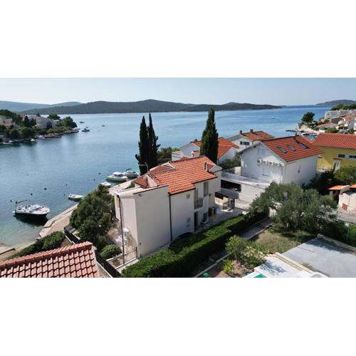 Villa Divna